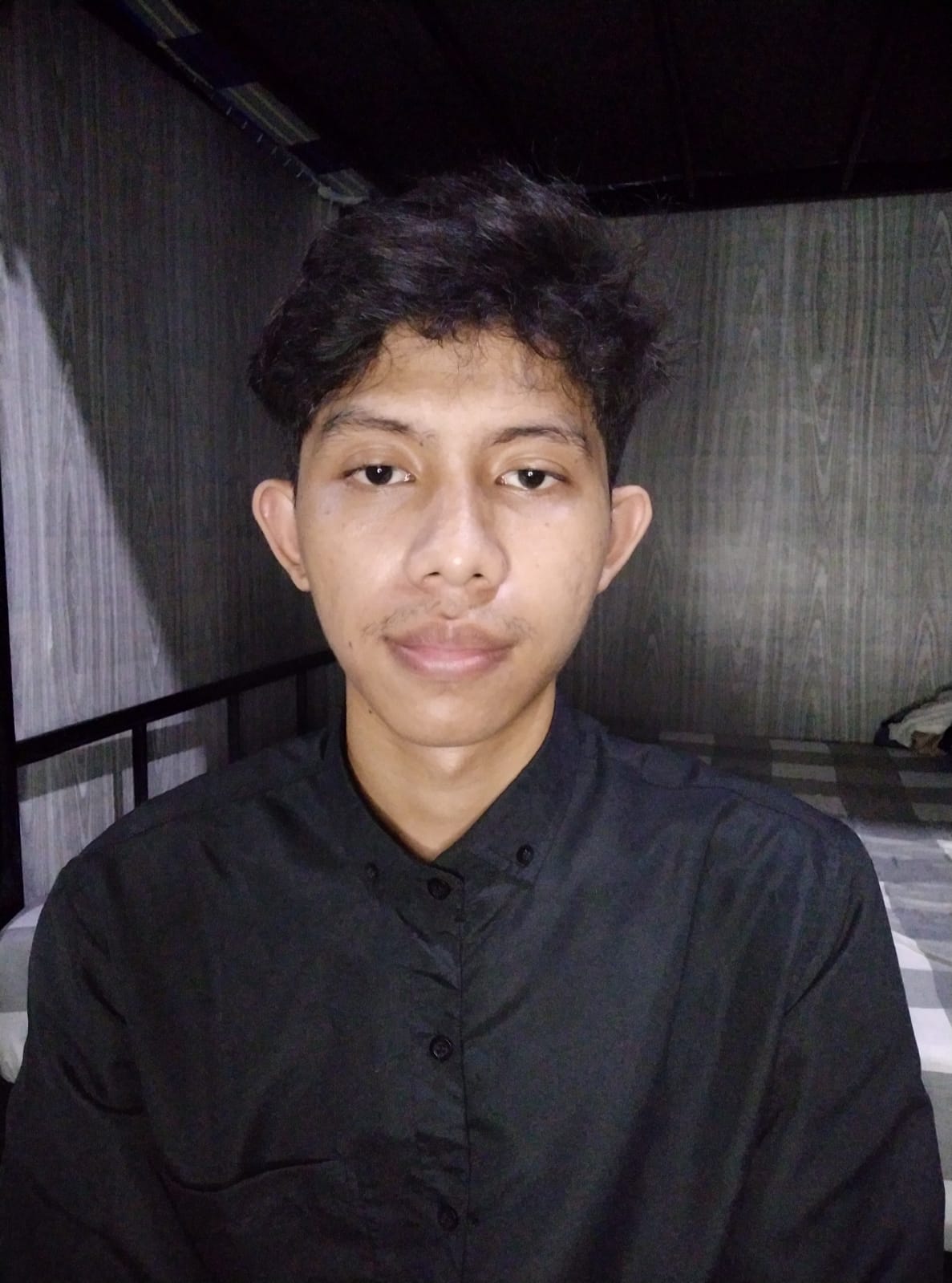 ini gambar selfie adam